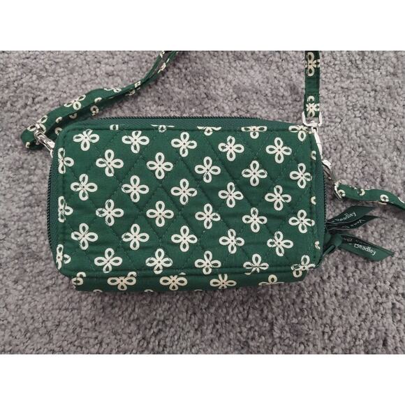 Vera Bradley Michigan State University Spartans All In One Crossbody Quilted - Picture 6 of 6